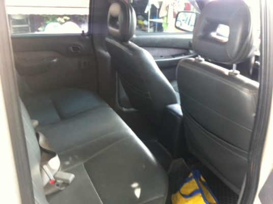 ขายรถกระบะ4wd 4ประตู สภาพดี