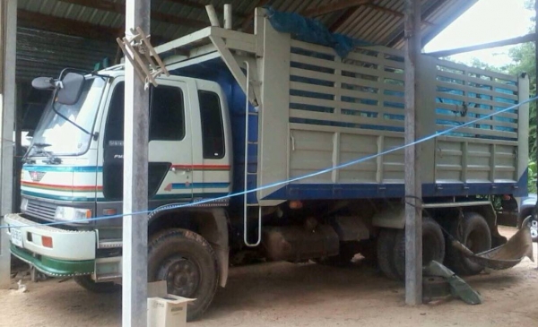 **1,650,000 บ.ต่อรอง**ขาย18ล้อพ่วงแม่ลูกดั้มเกษตร HINO FM3MNLD M10C-240HP ปี38เครื่องเดิมเกียร์เดิม 240แรง แห้งดี แน่นดี แรงจริง เกียร์เดิมๆ ไม่มีหลุด ช่วงล่างเดิมคัสซีสวย ไม่ปะไม่ดาม กระบะดั้มเหล็กเกษตรสภาพดี พื้นดีข้างสวยไม่ผุ ดั้มดีไม่มียุบ เก็บสีมาใหม **1,650,000 บ.ต่อรอง**ขาย18ล้อพ่วงแม่ลูกดั้มเกษตร HINO FM3MNLD M10C-240HP ปี38เครื่องเดิมเกียร์เดิม 240แรง แห้งดี แน่นดี แรงจริง เกียร์เดิมๆ ไม่มีหลุด ช่วงล่างเดิมคัสซีสวย ไม่ปะไม่ดาม กระบะดั้มเหล็กเกษตรสภาพดี พื้นดีข้างสวยไม่ผุ ดั้มดีไม่มียุบ เก็บสีมาใหม