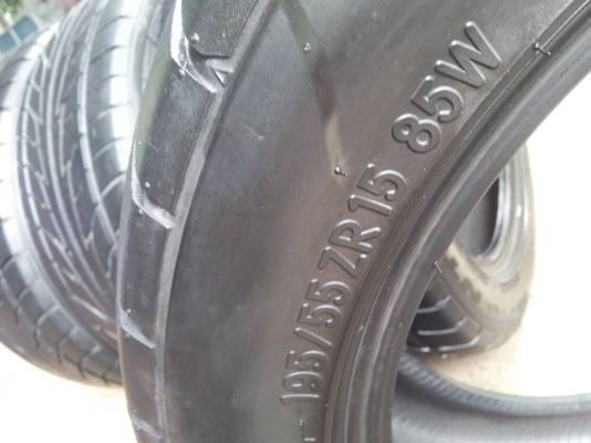 ขายยาง Nitto   195/55/15  ปี 10 รุ่น Xtrem 555