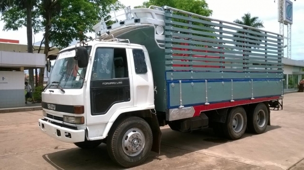 ขาย 10 ล้อเพลาเดียว ISUZU ช่วงล่างใหญ่  เครื่อง 6BG1 175 พวงมาลัยพาวเวอร์ ทะเบียนพร้อมโอนครับ