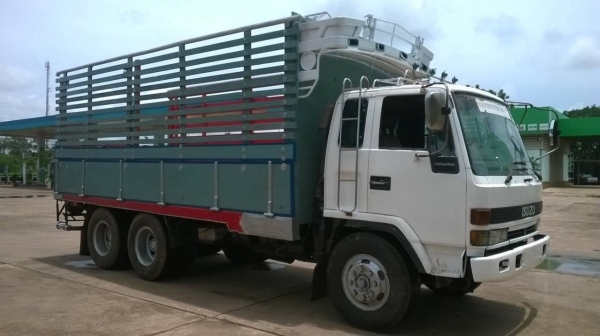 ขาย 10 ล้อเพลาเดียว ISUZU ช่วงล่างใหญ่  เครื่อง 6BG1 175 พวงมาลัยพาวเวอร์ ทะเบียนพร้อมโอนครับ