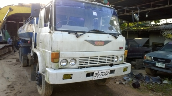10ล้อ2เพลาบรรทุกน้ำHINO FM176 เครื่องEH700...ถังน้ำ15000ลิตร รถพร้อมใช้..อุปกรณ์ครบ...เล่มพร้อม