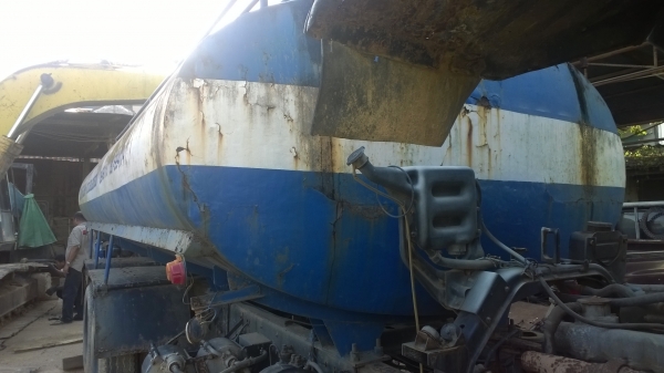 10ล้อ2เพลาบรรทุกน้ำHINO FM176 เครื่องEH700...ถังน้ำ15000ลิตร รถพร้อมใช้..อุปกรณ์ครบ...เล่มพร้อม