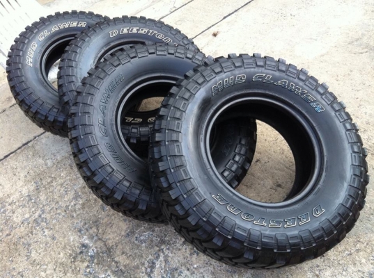 ขายยาง DEESTONE MUD CLAWER 285 75 r16 ปลายปี11
