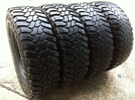 ขายยาง DEESTONE MUD CLAWER 285 75 r16 ปลายปี11