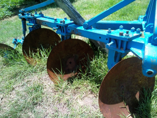 ผานบุกเบิก