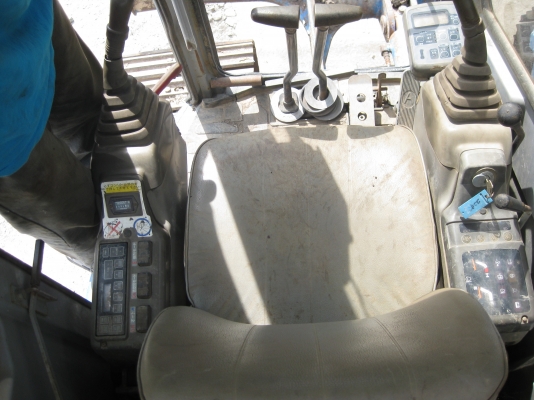 ขาย HITACHI 75 ur3