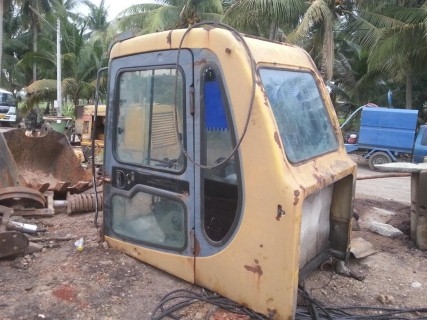 ขายหัวเก๋ง pc200-6 ตามสภาพ มีผุ นิดหน่อย