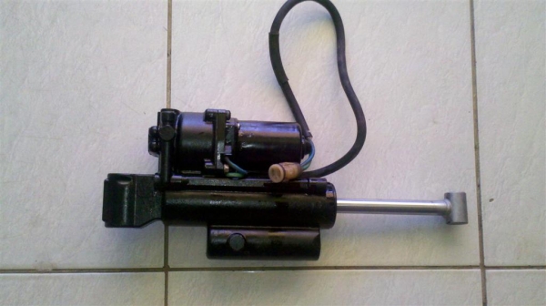 Power Trim สำหรับเครื่อง 4 จังหวะ ฮอนด้า/ซูซูกิ 50แรงม้า