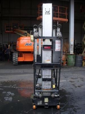 ขายรถกระเช้าขากรรไกรมือสอง  (ขึ้น-ลง แนวดิ่ง) JLG  มือสอง รุ่น 36AM (สูง  11.05 M.) ราคาเพียง 180,000 บาท (ของมีจำนวนจำกัด)