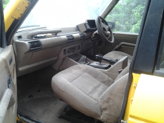 ขายรถแลนด์โรเวอร์ 4X4 เครื่องV8 เครื่องไม่ดี ต้องเอาไปซ่อมครับ ขายตามสภาพ เอาไปปั่้นสักหน่อยสวยเลย มีเล่มทะเบียนครับ ขาย 89000 บาท ขายรถแลนด์โรเวอร์ 4X4 เครื่องV8 เครื่องไม่ดี ต้องเอาไปซ่อมครับ ขายตามสภาพ เอาไปปั่้นสักหน่อยสวยเลย มีเล่มทะเบียนครับ ขาย 89000 บาท