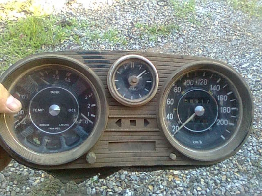 เรือนไมล์เบนซ์ ตาตั้ง