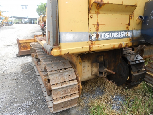 ขายรถแทรกเตอร์ดันดินมือสอง ราคาถูก ขายรถแทรกเตอร์ดันดินมือสอง ราคาถูก