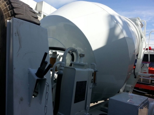 โม่ปูน เก่านอก  เอกสารอินวอยซ์   2.5 คิว  พร้อมใช้ สวย ๆ