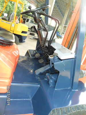 FORKLIFT*TOYOTA*5FD25*เสาฟลูฟรี5.50ม.*นำเข้าแท้จากญี่ปุ่นขายด่วนที่โคราช