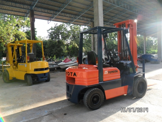 FORKLIFT*TOYOTA*5FD25*เสาฟลูฟรี5.50ม.*นำเข้าแท้จากญี่ปุ่นขายด่วนที่โคราช