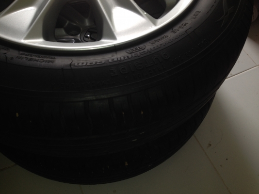 ขายล้อแม็กเดิม Honda jazz ขอบ 15' 4รู100 พร้อมยาง Michelin energy xm1 175 65 15