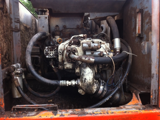 ขายแบคโฮ ฮิตาชิ200พร้อมใช้ขีด2super