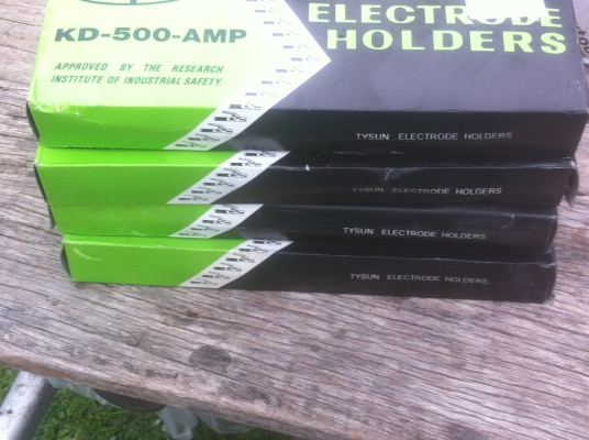 หัวจับลวดเชื่อมไฟฟ้า TYSUN ขนาด 500 A.สำหรับงานงานเชื่อมหนักๆได้เลย(มี10 ตัว)