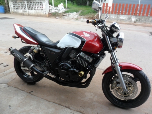 cb400 superfour v.s สรรพสามิต 69000