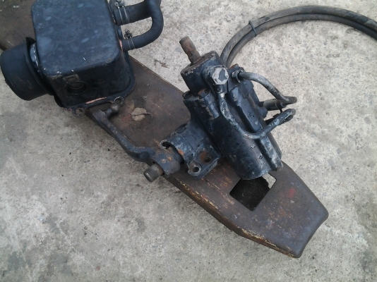 ขายกระปุกพวงมาลัยเพาเวอร์ 6ล้อ 7000 บาท