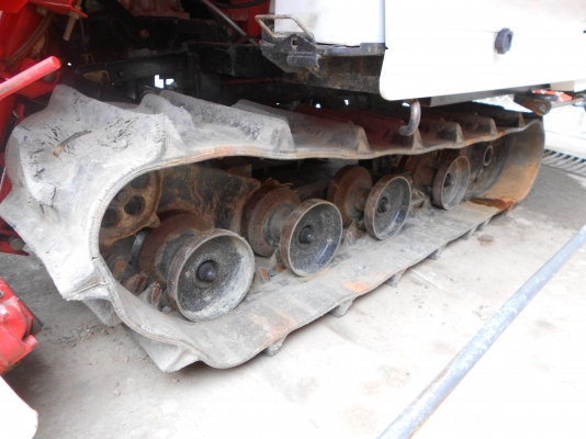 ขายรถเกี่ยวนวดข้าว YANMAR  CA135M (เก่านอก)