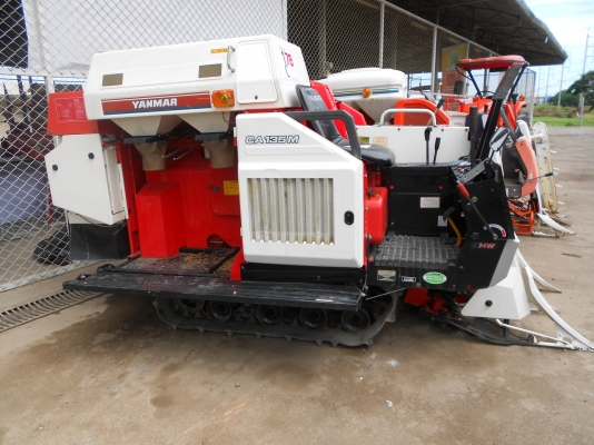 ขายรถเกี่ยวนวดข้าว YANMAR  CA135M (เก่านอก)