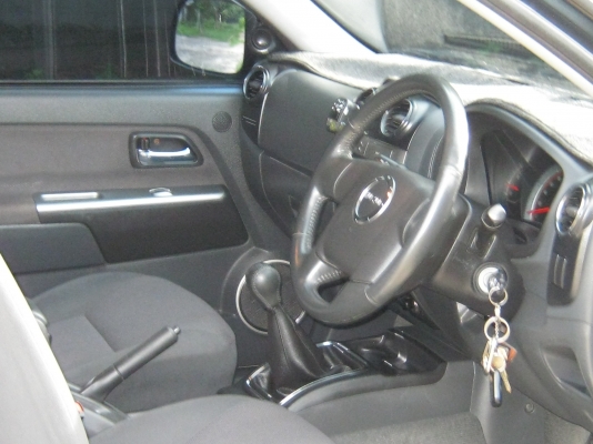 ขาย ISUZU HI LANDER เพลสตินัม 4 ประตูรถบ้านใช้น้อย ขาย ISUZU HI LANDER เพลสตินัม 4 ประตูรถบ้านใช้น้อย