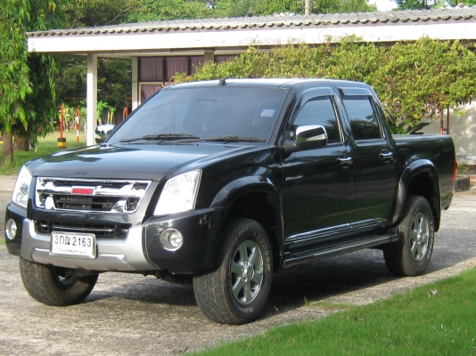 ขาย ISUZU HI LANDER เพลสตินัม 4 ประตูรถบ้านใช้น้อย ขาย ISUZU HI LANDER เพลสตินัม 4 ประตูรถบ้านใช้น้อย