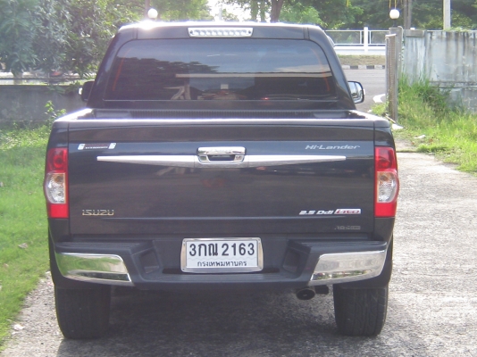 ขาย ISUZU HI LANDER เพลสตินัม 4 ประตูรถบ้านใช้น้อย ขาย ISUZU HI LANDER เพลสตินัม 4 ประตูรถบ้านใช้น้อย