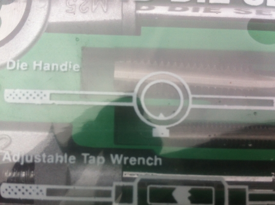 ชุดเครื่องมือต๊าปเกลี่ยวและดายเกลี่ยว ยี่ห้อ ALLWAYS  มีดอกต็าป 5 ดอก และดอกดาย 5 ดอก  พร้อมด้าม
