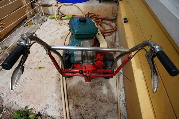 เครื่องตัดหญ้าแบบเดินตาม มีเกียร์ Shibaura ของเก่าจากญี่ปุ่น ยังใช้งานได้ดี