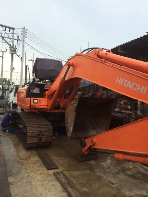 ต้องการขาย แบคโฮ ฮิตาชิ ZX200-1 ต้องการขาย แบคโฮ ฮิตาชิ ZX200-1