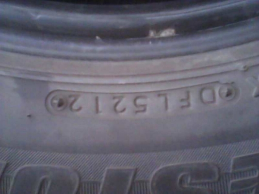 ขายยางใช้แล้ว bridgestone 185/60/15 ปี 12 ชุด 2700