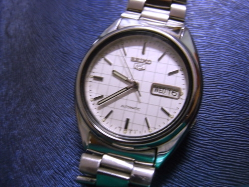 17ก.ค.((น้าเล็ก)) นำเสนอนาฬิกาข้อมือ