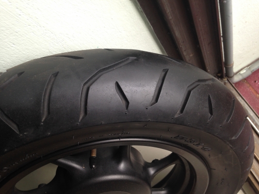 ขายล้อ zoommer ขอบ 12" พร้อมยาง สภาพใหม่ 3800