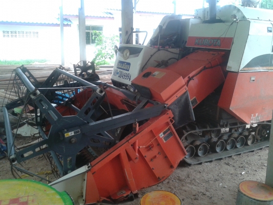 ขายรถเกี่ยว KUBOTA DC 60