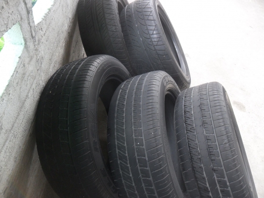 ยาง 235/55R18 สวยๆ 5 เส้น ราคา 2000 บาท