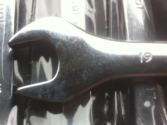 ชุดประแจรวม 14 ชื้นเกรด PREMIUN ยี่ห้อ MAXTOOL   ถึงเบอร์ 24 ประแจอย่างใส่มาในซ่องเป็นช่องตามภาพ