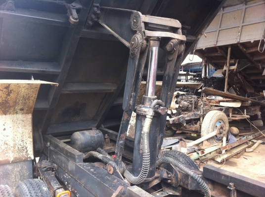 ISUZU NPR ดั้ม-เทรนTADANO 3 ตัน ทะเบียนพร้อมโอน