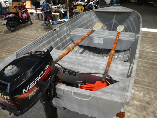 ขายเรือ BOAT ALUMINIUM พร้อม เครื่อง MERCURY 5.0 พร้อมใช้งาน ขายเรือ BOAT ALUMINIUM พร้อม เครื่อง MERCURY 5.0 พร้อมใช้งาน