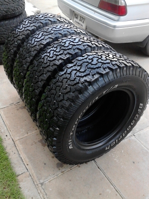 245/70R16 BF Goodrich Allterrain T/A มีชุด 4 เส้น โทร.081-427-3941 245/70R16 BF Goodrich Allterrain T/A มีชุด 4 เส้น โทร.081-427-3941
