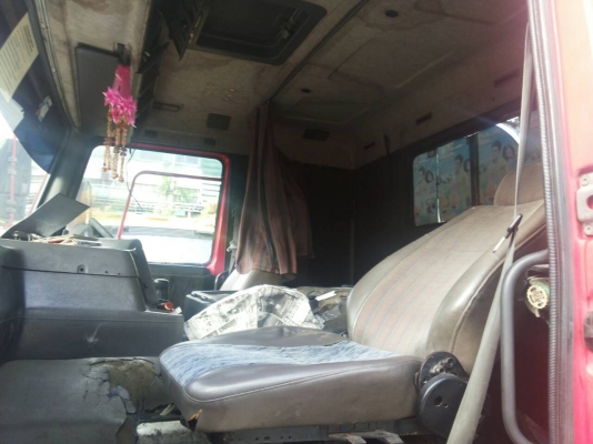 ขายรถหัวลากVOLVO FL10 เครื่อง320แรง ขายรถหัวลากVOLVO FL10 เครื่อง320แรง