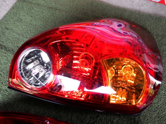 ขายโคมไฟท้ายไทรทันเดิมของศูนย์