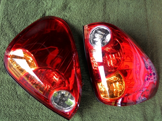 ขายโคมไฟท้ายไทรทันเดิมของศูนย์