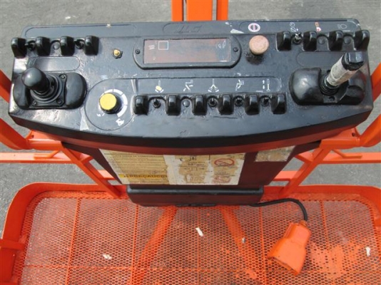 รถกระเช้ามือสอง JLG (รุ่น M600JP) สูง 18.40 M.  สนใจสอบถามรายละเอียด คุณอนุวัตน์ 084-874-2940