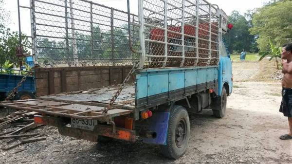 สี่ล้อกลางพร้อมใช้ขาย119000 บาท สี่ล้อกลางพร้อมใช้ขาย119000 บาท