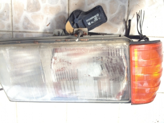 โคมไฟหน้าbenz โคมไฟหน้าbenz