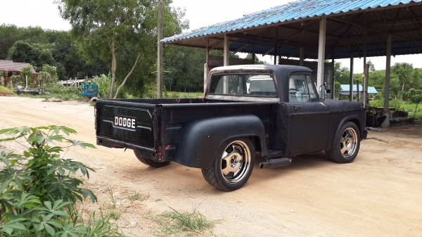 dodgeกระบะโปร่ง ทบ.พร้อม แอร์ พวงมาลัยพาวเวอร์ ดิสน์4ล้อ