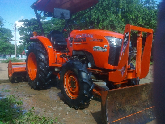 ขายรถแทรกเตอร์ KUBOTA L3608  Synchro  Shutle